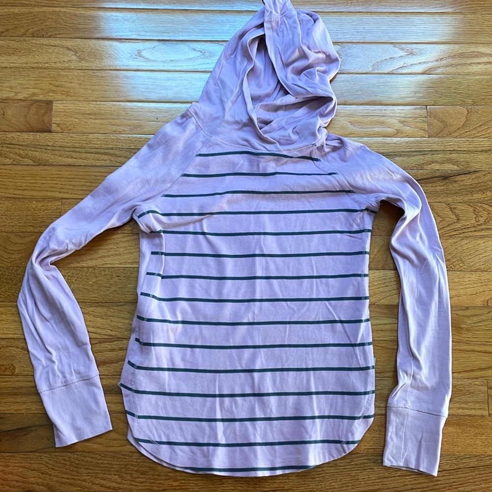 Eddie Bauer hooded top size small